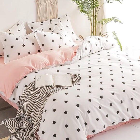 Twilight Gypsy Collective Other - TWIN Pink and White Dotted Duvet and Sheet Set